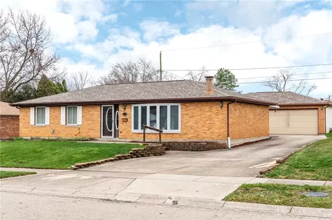 7238 Belle Plain Dr, Dayton, OH 45424