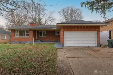 40 N Meadow Dr, Dayton, OH 45416