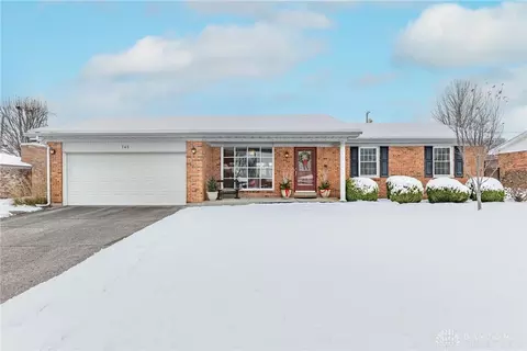 745 Doral Dr, Xenia, OH 45385