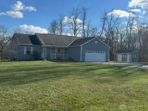 2218 Meisman Dr, Bethel, OH 45106
