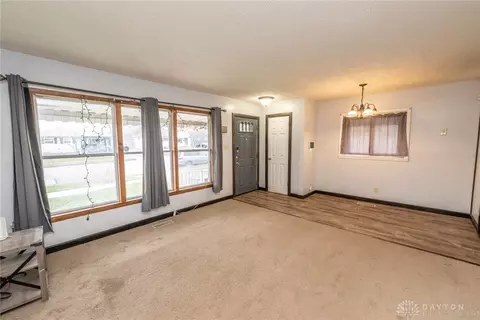 Living - 283 Spinning Rd, Dayton, OH 45431 photo 1 of 2