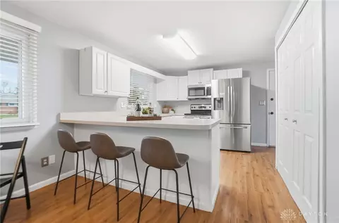Kitchen - 116 Elmwood Dr, Dayton, OH 45459 photo 1 of 4