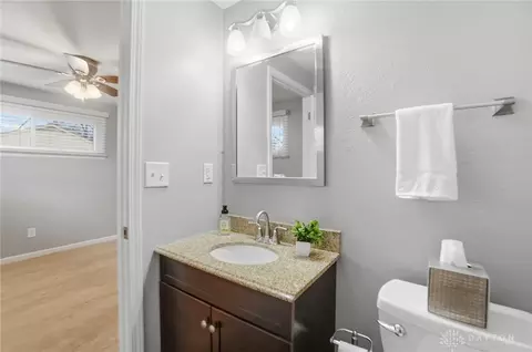 Bath - 116 Elmwood Dr, Dayton, OH 45459 photo 2 of 4