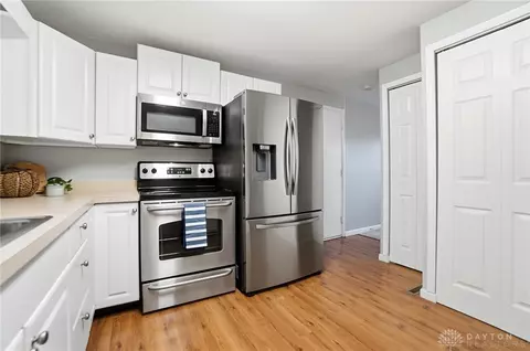 Kitchen - 116 Elmwood Dr, Dayton, OH 45459 photo 4 of 4