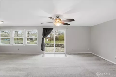 Living - 116 Elmwood Dr, Dayton, OH 45459 photo 4 of 6