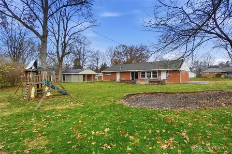 Exterior - 116 Elmwood Dr, Dayton, OH 45459 photo 4 of 7