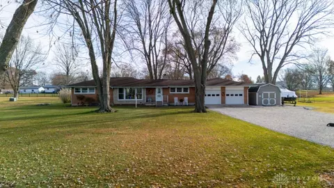 6915 Troy-sidney Rd, Piqua, OH 45356
