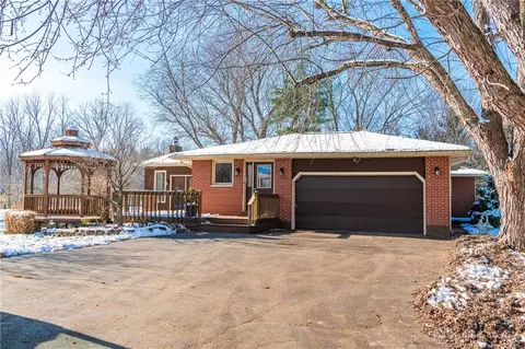 9892 S Palmer Rd, New Carlisle, OH 45344