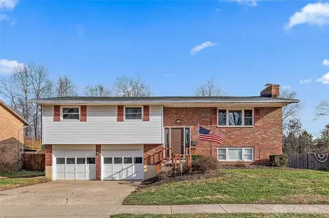 452 Holderman Pl, New Lebanon, OH 45345