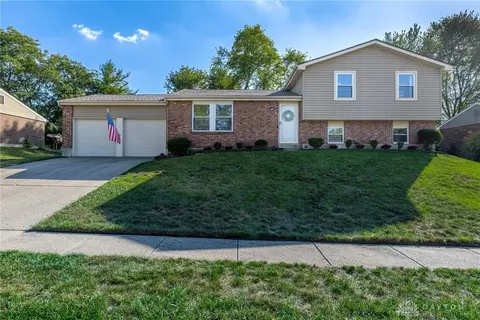 1520 Vista Ridge Dr, Miamisburg, OH 45342