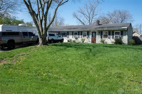701 Easter Dr, Franklin, OH 45005 photo 2