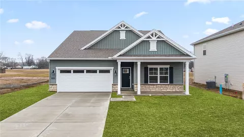 2210 Hackberry St, Springfield, OH 45505