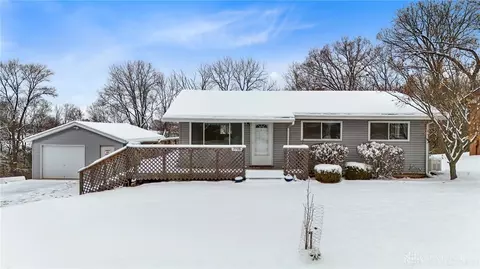 2908 Valleyview Dr, Fairborn, OH 45324