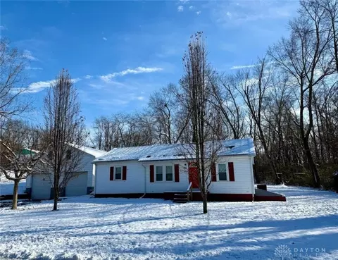 4422 Riviera Dr, Middletown, OH 45042
