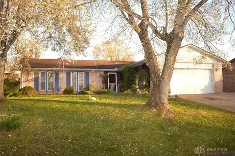 1012 Gribble Dr, Franklin, OH 45005