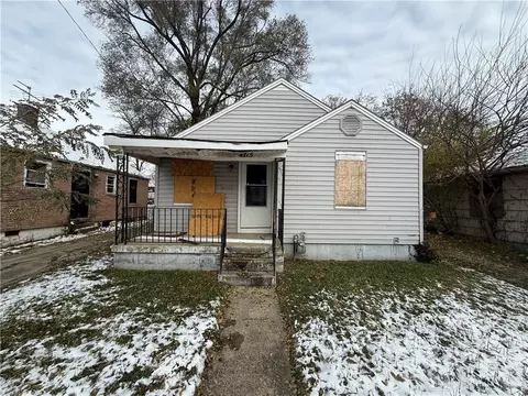 4715 Greenwich Village Ave, Dayton, OH 45406