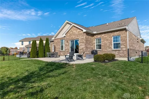 Exterior - 9363 Oak Brook Dr, Centerville, OH 45458 photo 3 of 11