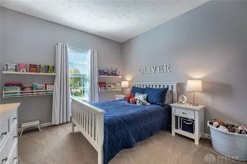 Bedroom - 9363 Oak Brook Dr, Centerville, OH 45458 photo 2 of 5