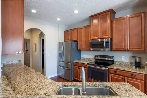 Kitchen - 9363 Oak Brook Dr, Centerville, OH 45458 photo 3 of 3
