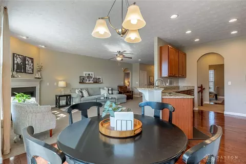 Dining - 9363 Oak Brook Dr, Centerville, OH 45458 photo 2 of 4