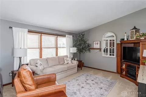 Living - 2753 Deer Run Rd, Springfield, OH 45504 photo 1 of 2