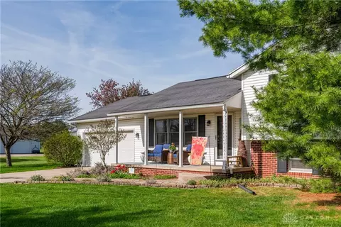 Exterior - 2753 Deer Run Rd, Springfield, OH 45504 photo 2 of 8