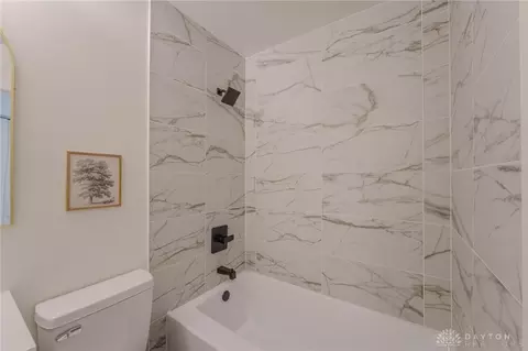 Bath - 1002 Frontier Dr, Troy, OH 45373 photo 3 of 3