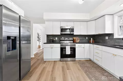 Kitchen - 2440 E Possum Rd, Springfield, OH 45502 photo 1 of 7
