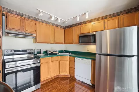 Kitchen - 3108 Sutton Ave, Kettering, OH 45429 photo 2 of 3