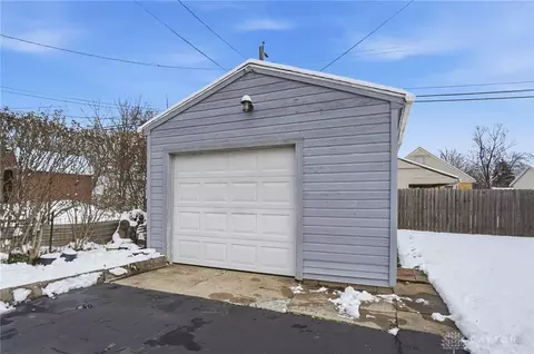 Exterior - 3108 Sutton Ave, Kettering, OH 45429 photo 7 of 8