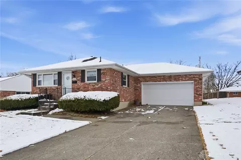 4135 Anoka St, Springfield, OH 45503 photo 2