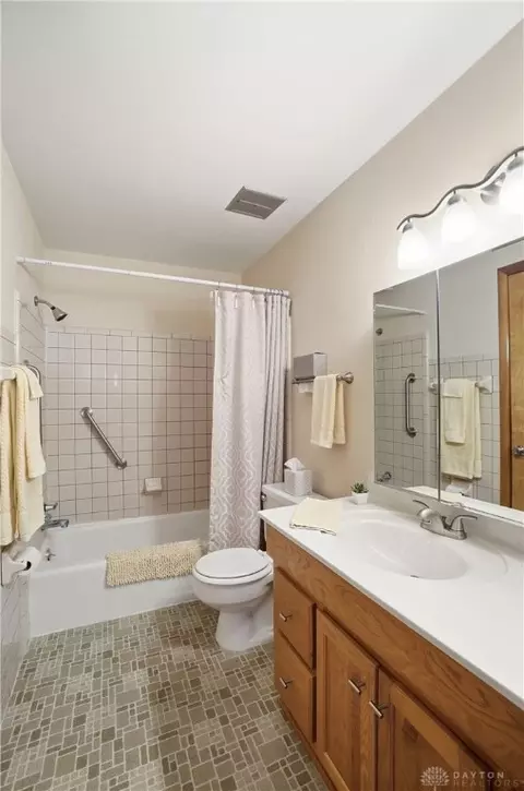 4135 Anoka St, Springfield, OH 45503 photo 17