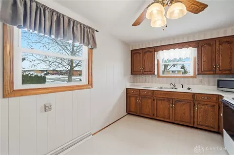 4135 Anoka St, Springfield, OH 45503 photo 10