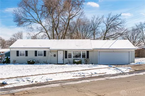 104 E Garland Ave, Fairborn, OH 45324