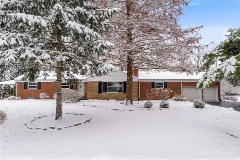 5456 Grantland Dr, Dayton, OH 45429