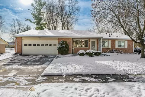 1202 Marsha Dr, Miamisburg, OH 45342