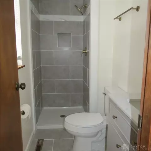 Bath - 1100 Stephens Rd, Sidney, OH 45365 photo 1 of 2