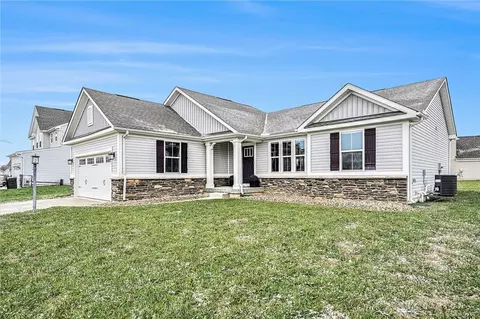 7286 Timber Wolf Dr, Franklin, OH 45005