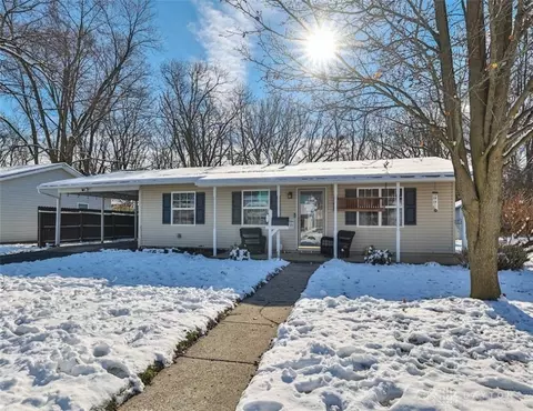 145 Cato Dr, Xenia, OH 45385