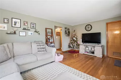 1512 Amherst Rd, Springfield, OH 45504 photo 9