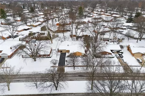 View/Area - 2409 E Rahn Rd, Dayton, OH 45440 photo 2 of 6