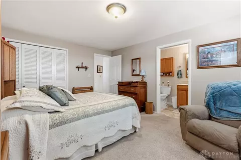Bedroom - 2409 E Rahn Rd, Dayton, OH 45440 photo 4 of 4