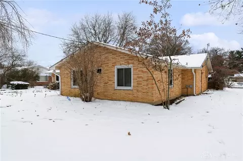 Exterior - 2409 E Rahn Rd, Dayton, OH 45440 photo 5 of 8