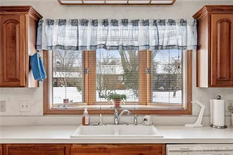 Kitchen - 2409 E Rahn Rd, Dayton, OH 45440 photo 4 of 4