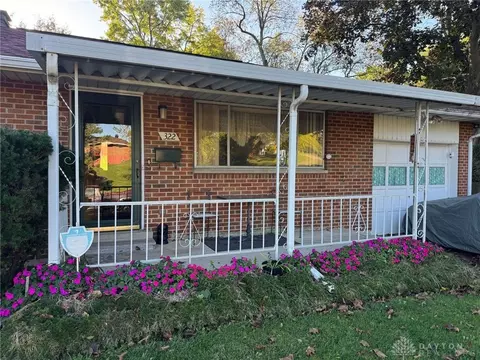 322 Shade Dr, Fairborn, OH 45324