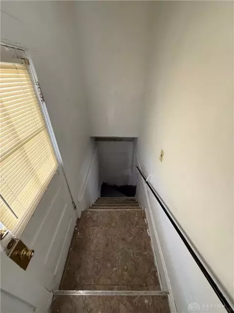Entry Way - 1515 Patterson Rd, Dayton, OH 45420 photo 1 of 3