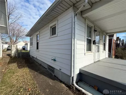 Exterior - 1515 Patterson Rd, Dayton, OH 45420 photo 4 of 6