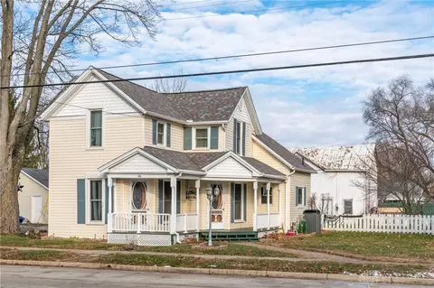 46 W Main St, Phillipsburg, OH 45354