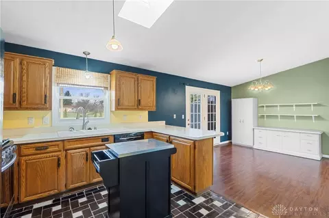 Kitchen - 8966 Haddix Rd, Fairborn, OH 45324 photo 3 of 4