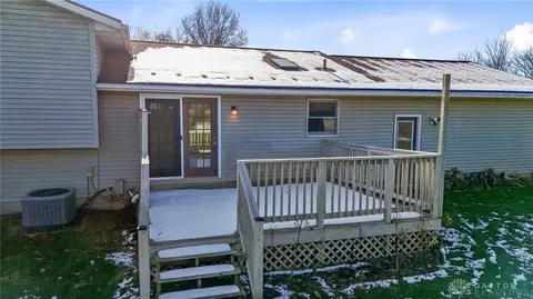 Exterior - 8966 Haddix Rd, Fairborn, OH 45324 photo 5 of 8